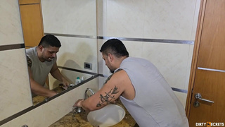 Муж узнал про нас с пасынком: его реакция куколда
